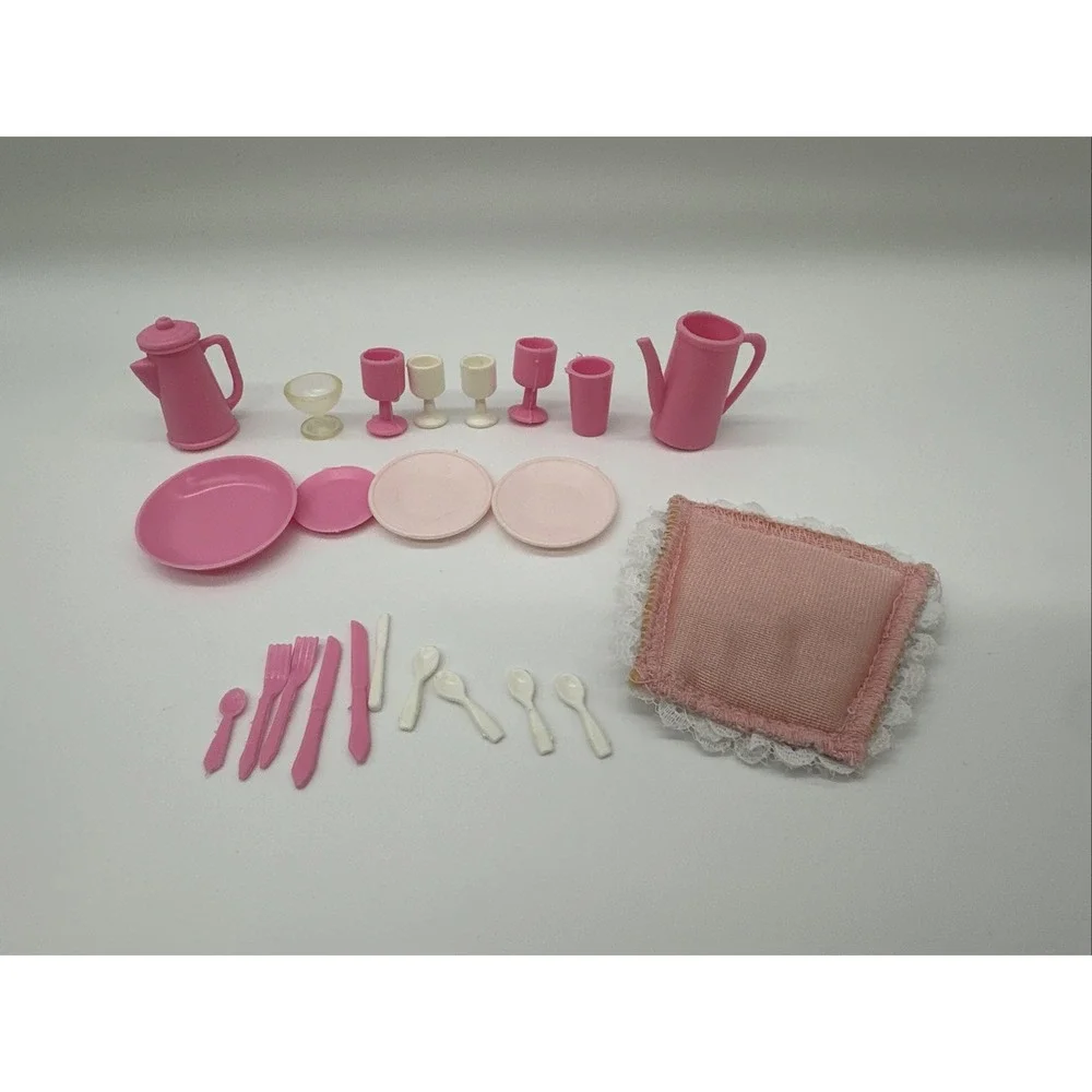 Vintage 1984 Barbie Sweet Roses Mirrored Dining Table Set Accessories Lot Mattel